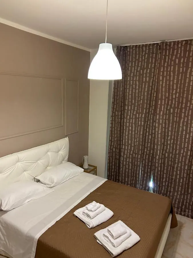 Guest house Happy Fly Hotel Naples