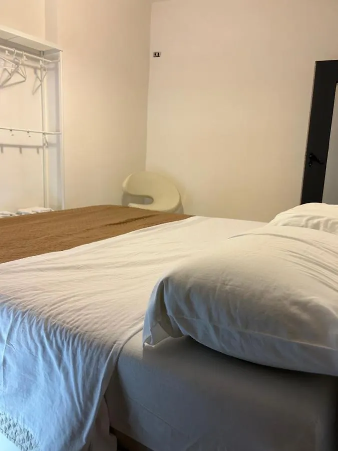 Happy Fly Hotel Naples Guest house